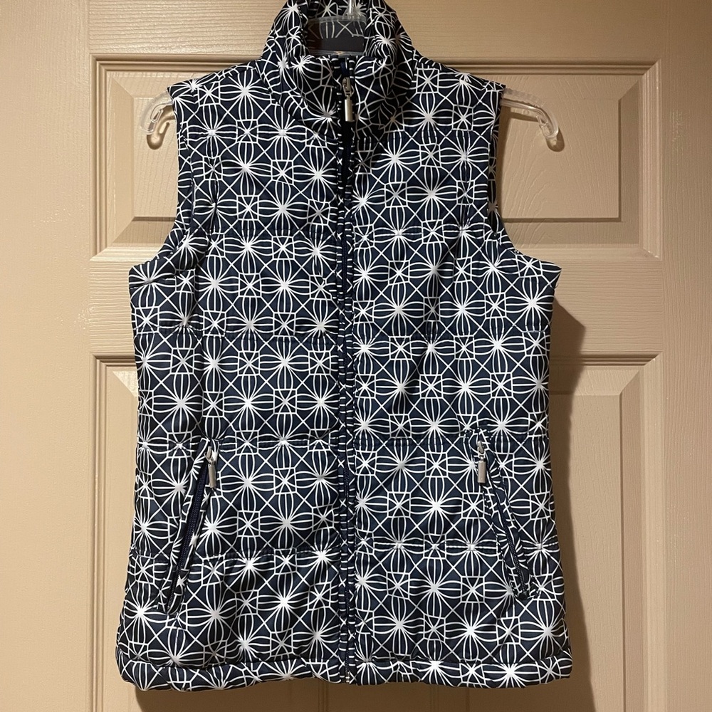 Jane Ashley‎ Navy/White Geometric Puffer Vest w/Front Pockets, Size Small